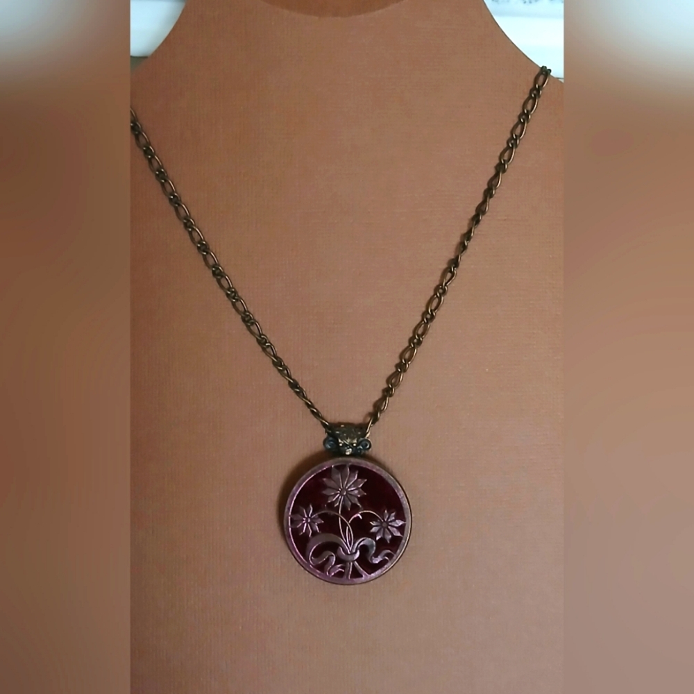 Very Rare Large Burgandy Velvet Perfume Picture Button Necklace, Victorian Grung